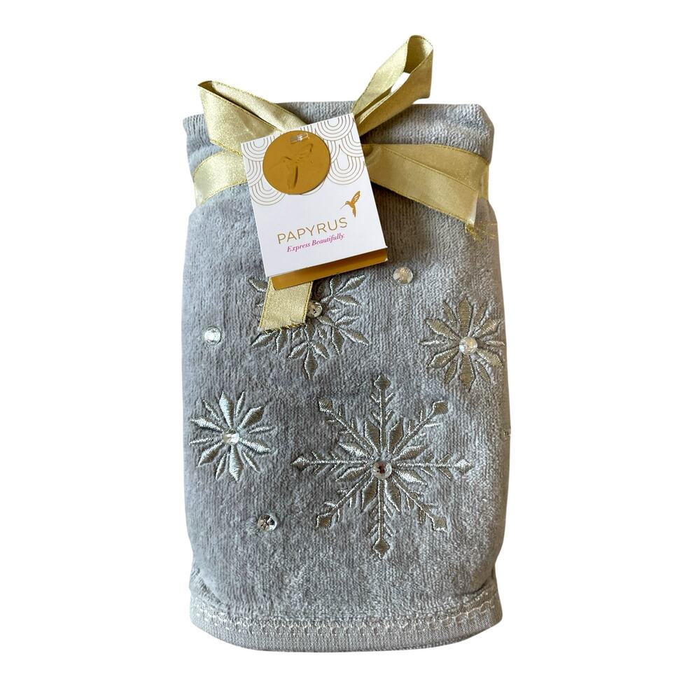 Papyrus Embroidered SNOWFLAKE Hand Towels 18x28 Gray 100% Cotton Set of 2 New